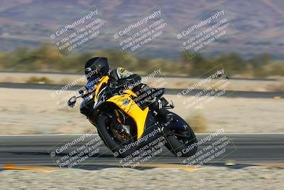 media/Jan-13-2024-SoCal Trackdays (Sat) [[9c032fe5aa]]/Turn 14 (10am)/
